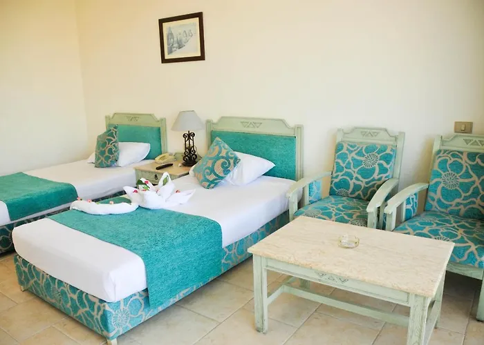 Queen Aqua Park 4*