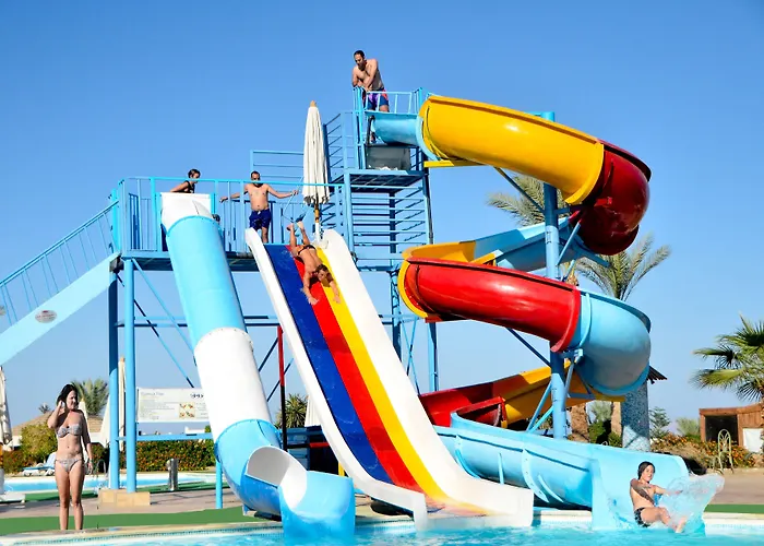 Üdülőközpont Queen Aqua Park 4*