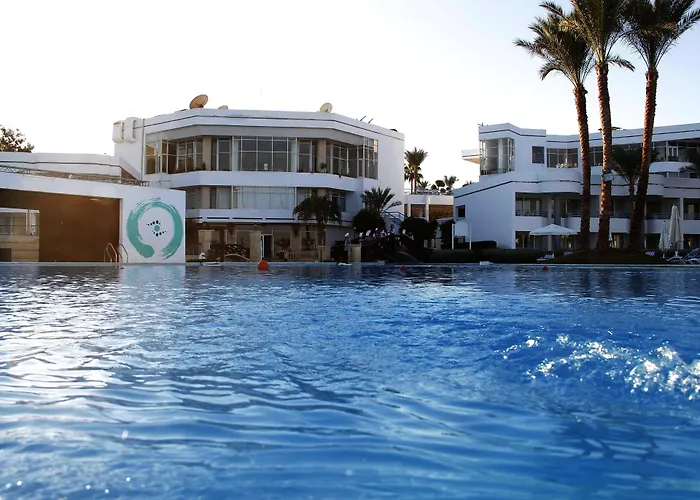 Queen Aqua Park 4*